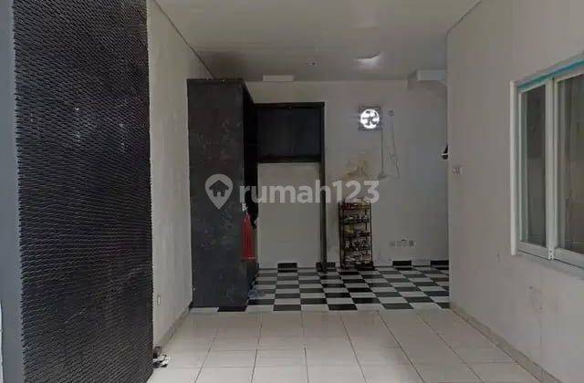 Rumah Bagus Semi Furnished SHM 3 Kamar Tidur Akses 200 Pintu Toll 1