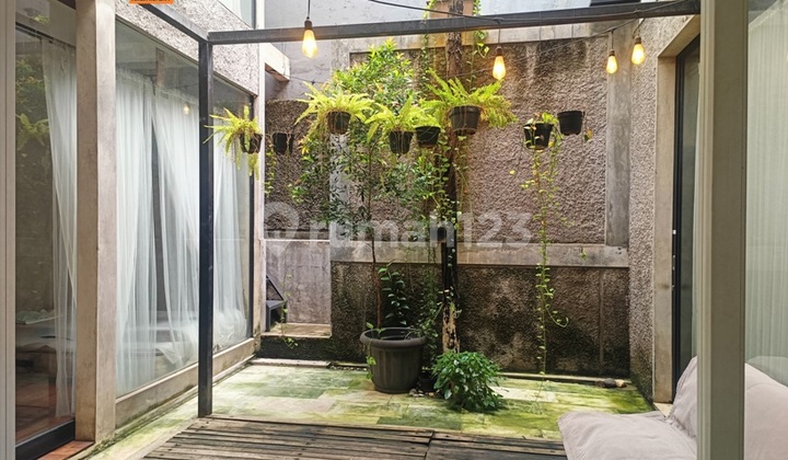 Rumah, 2 Lantai, SHM, Dekat Tempat Ibadah Bebas Banjir Rumah, 2 Lantai, SHM, Dekat Tempat Ibadah Bebas Banjir