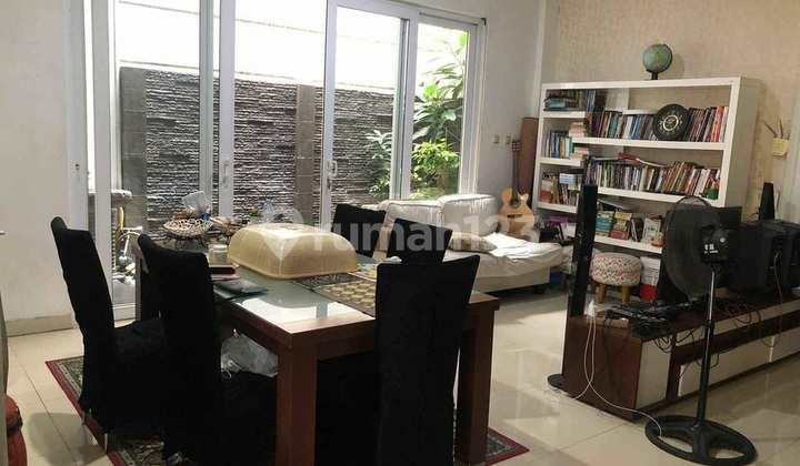 Bu Rumah Bagus SHM 2,5 Lantai Hadap Timur Akses 5 Pintu Toll 2