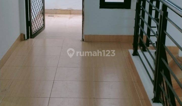 Rumah Sudah Renovasi Unfurnished SHM di The Address Cibubur Depok 2