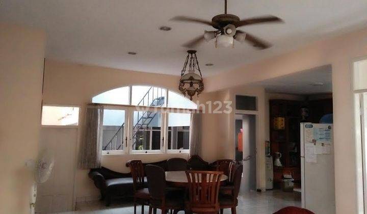 BU Rumah Unfurnished SHM Tanah Luas 468 m2 lokasi bagus strategis 2