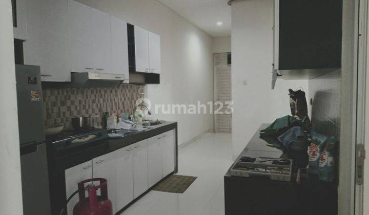 Rumah 2 Lantai Bagus SHM Lokasi Bulovard Hadap Timur Strategis 1