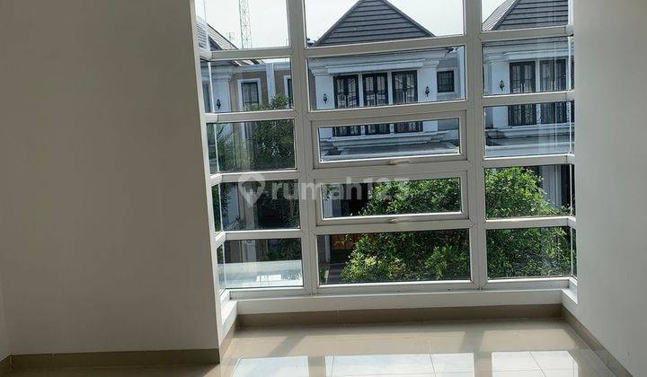 Rumah 2 Lantai Bagus Unfurnished Bulovard SHM 3+1 Kamar Tidur  2