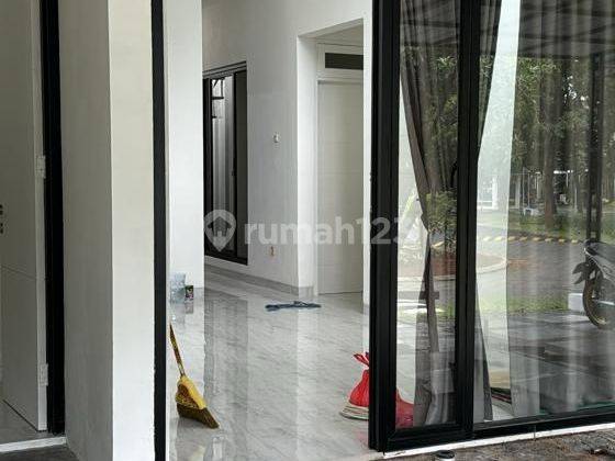 Rumah Bagus Unfurnished SHM 3+1 Kamar Tidur View Taman Asri 1