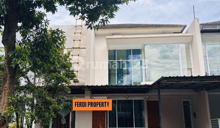 Siap Huni, Rumah, 2 Lantai 4+2 Kamar Tidur Bebas Banjir