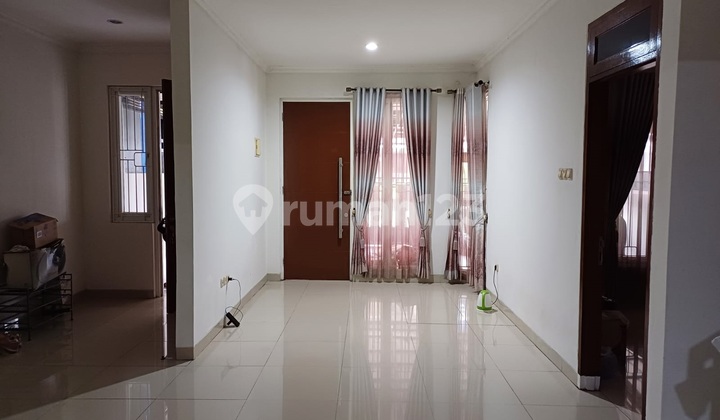 Siap Huni, Rumah, 2 Lantai Akses 2 Menit Pintu Toll Bebas Banjir