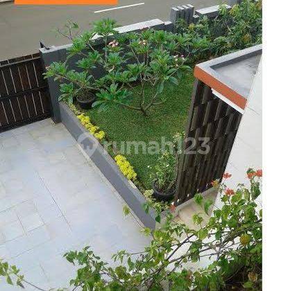 Bu Rumah Bagus 2 Lantai Semi Furnish Nuansa Alam Bukit Golf 1