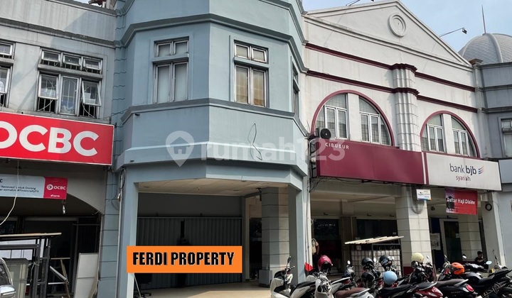 Shop House, 2 Floors, HGB (Building Use Rights), Near Shopping Center, Facing Main Road 1