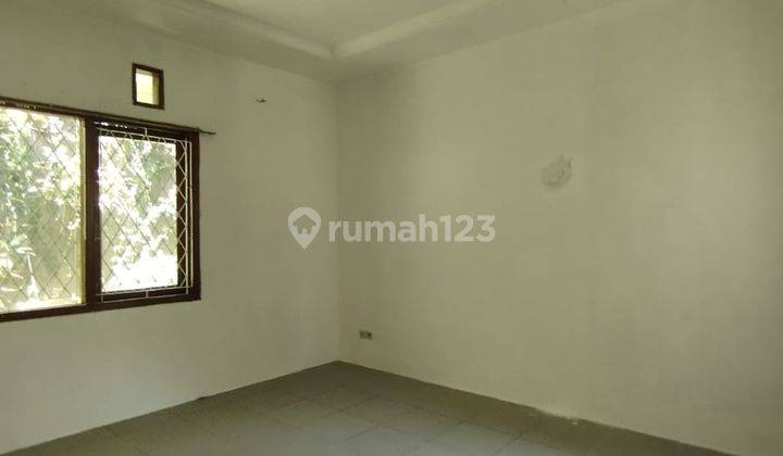 Rumah 2 Lantai Bagus SHM di Jl.cigadung Raya Barat, Bandung 2