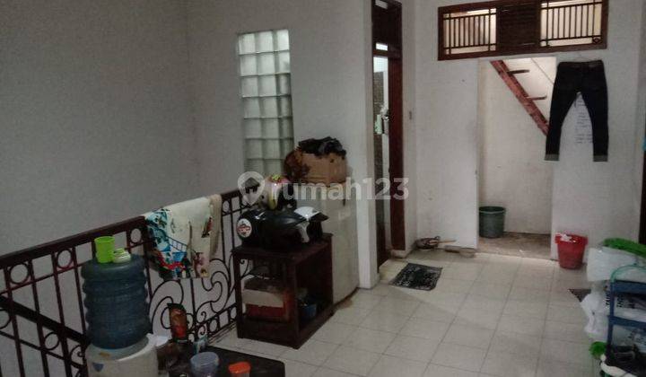 Rumah di Jalan Jembatan Baru Dekat Unpas Lengkong, Bandung 2