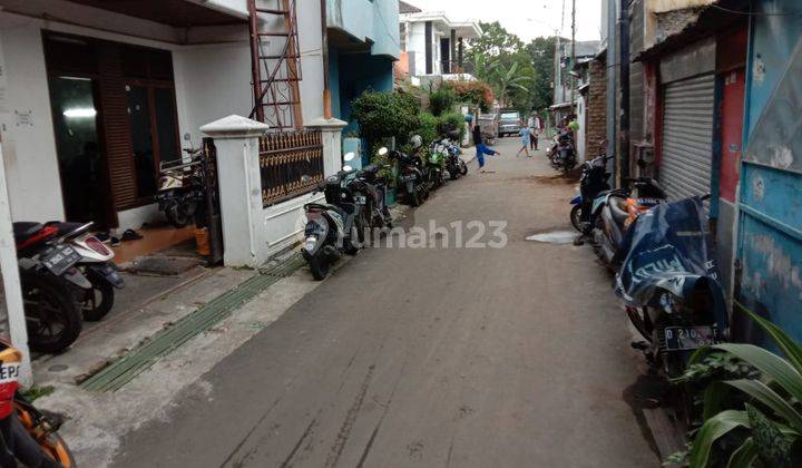 Rumah di Jalan Jembatan Baru Dekat Unpas Lengkong, Bandung 2