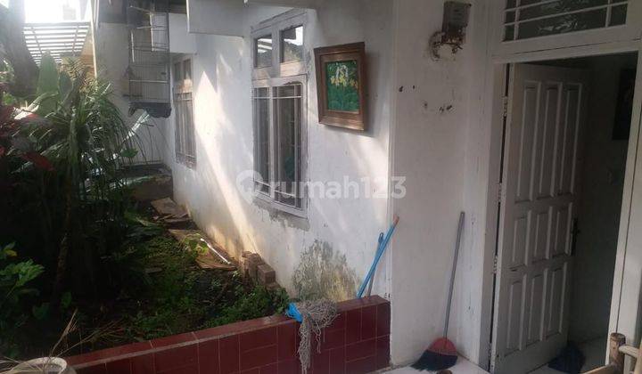 Rumah di Komplek Margahayu Raya Jl.Pluto 2 Lantai SHM Selatan 2