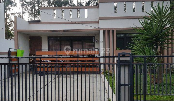 Rumah Bagus Unfurnished SHM di Jl.manoko, Bandung 1