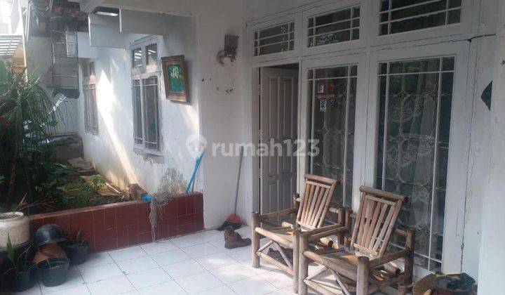 Rumah Unfurnished SHM di Jalan Pluto - Margahayu Raya, Bandung 1