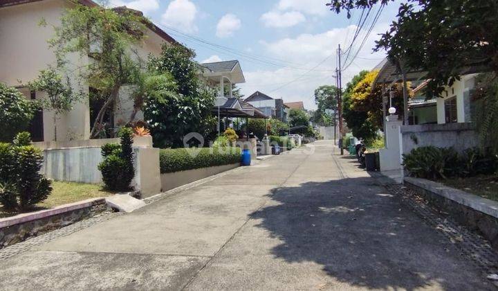 Rumah 2 Lantai Bagus SHM di Jl.cigadung Raya Barat, Bandung 2