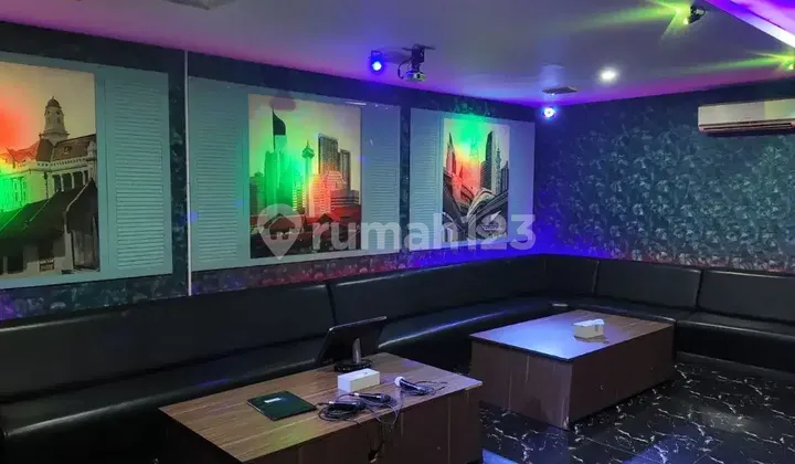 For Rent Good Connected Shophouse in Kebayoran Lama (Pd013995) 2