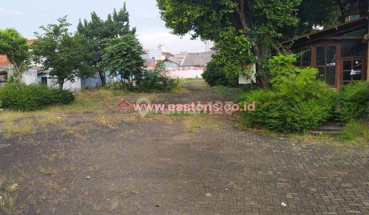 Disewakan Tanah Dan Bangunan Di Kebon Jeruk pd012404  7
