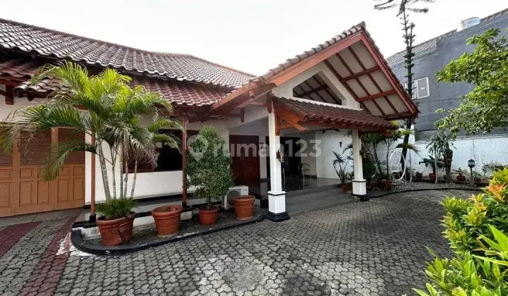 Dijual Cepat Rumah Di Kebayoran Lama (PD013382) 1