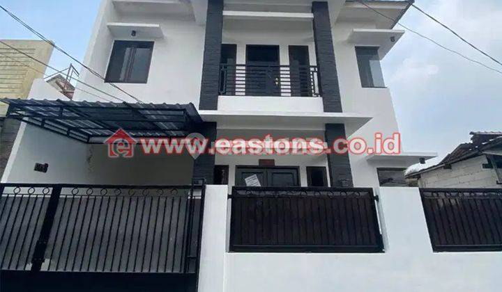 Disewakan Rumah Siap Huni Baru Direnovasi Di Gandaria  (PD013384) 1