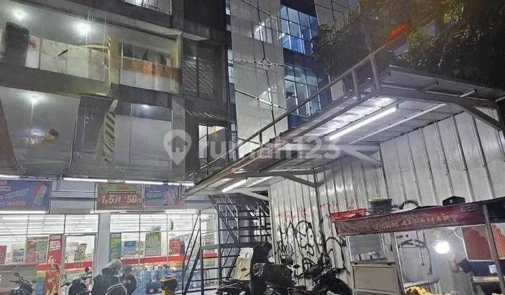 For Sale, Prime Strategic Shop House in Kebayoran Lama (Pd013812) For Sale, Prime Strategic Shop House in Kebayoran Lama (Pd013812)