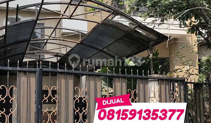 Hook House In Puri Kencana 2