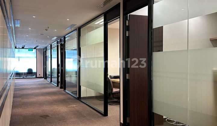 Kantor di DBS Tower 393 M2 Furnished Kantor di DBS Tower 393 M2 Furnished