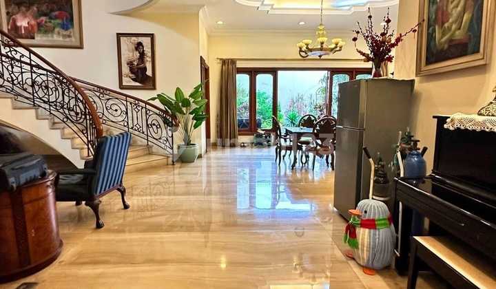 Rumah 2 Lantai Di Selong Kebayoran Baru