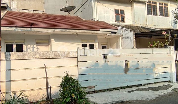 Rumah Di Puri Indah Jakarta Barat Sangat Strategis  1