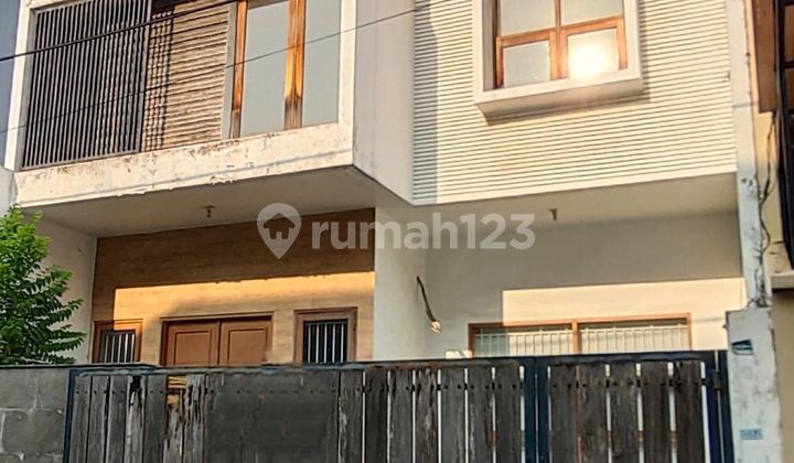 Rumah Di Puri Indah 1