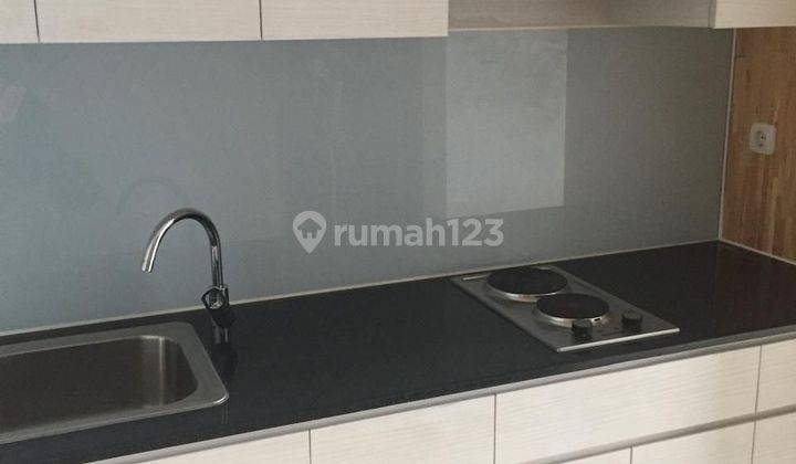 Apartemen  Maqna Residence di Kebon Jeruk 2 lantai sangat bagus  2