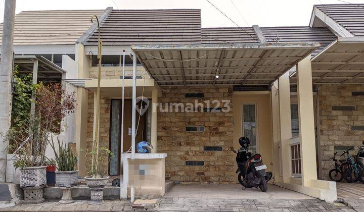 Rumah Strategis Perum Grand Bunder Kebomas Gresik 1