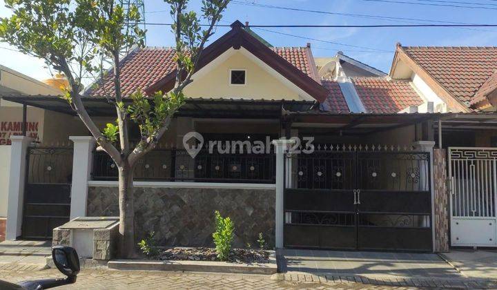 Rumah 1,5 Lantai Strategis Gkb Manyar Gresik 1