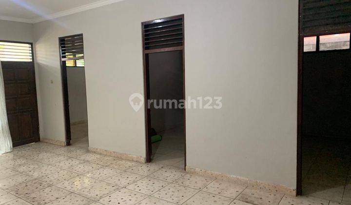 Rumah di Wijaya kusuma SHM untuk kantor 5