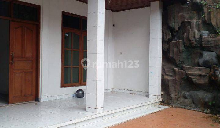 Rumah 2 Lantai di Jl Gatot Subroto Tengah, Denpasar 1