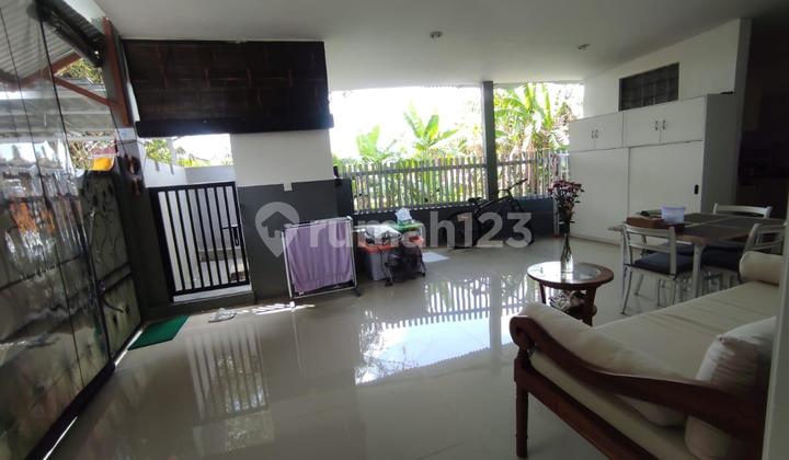 Rumah Bagus Semi Furnished di Jl Pantai Berawa, Badung 2