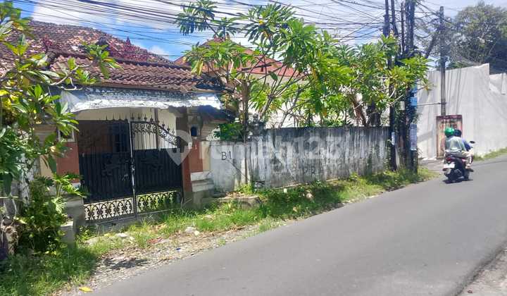 Rumah Bagus di Kerobokan Kaja Denpasar Cocok Kantor 2