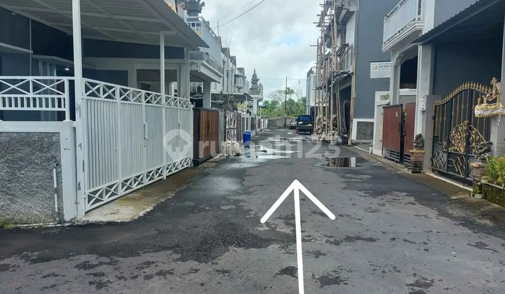 Rumah Di Ubung Komplek Perumahan Dekat Sekolah Taman Rama 2