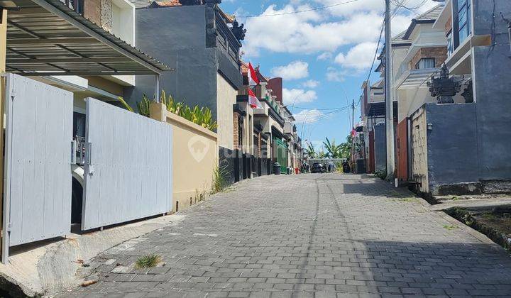 Nice 2-Storey Rental House Furnished SHM on Jl Karang Sari Gatsu Barat, Denpasar 2