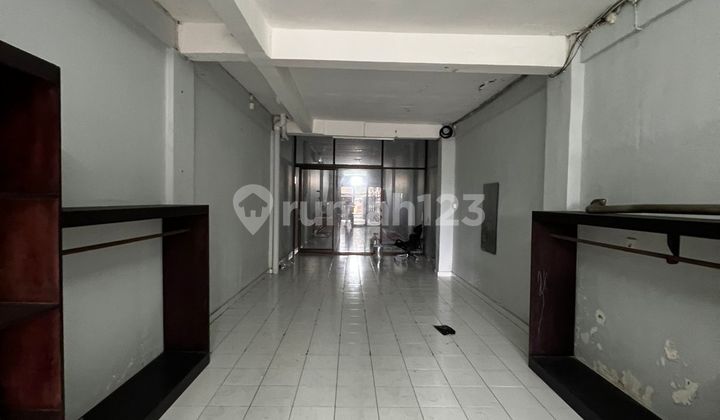 Gudang Sewa Luas 150.0 M² Pinggir Jalan di Padangsambian 