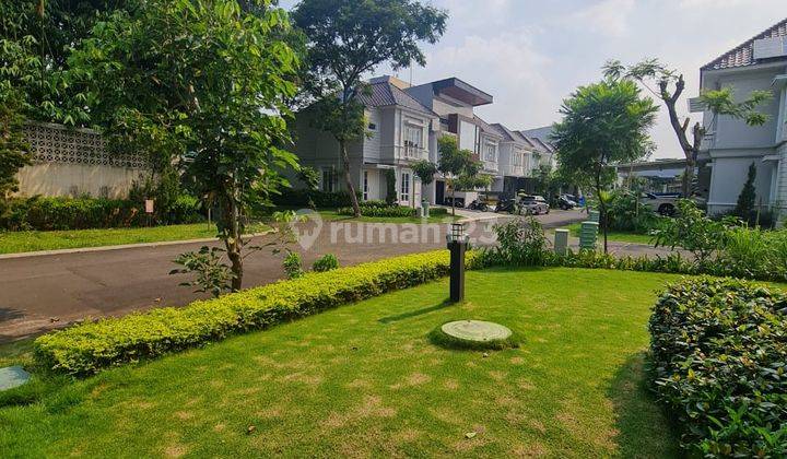 RUMAH DI JADEITE BSD SIAP HUNI ADA SWIMMING POOL  2