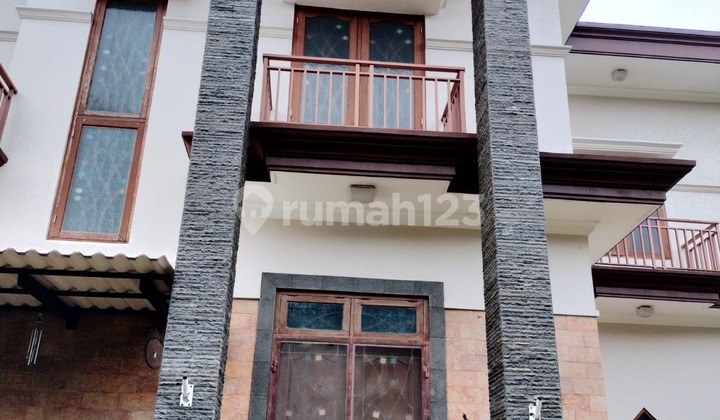 ALAM SUTERA TANGERANG HOUSE READY TO OCCUPY, MAIN ROAD, GREEN AND COMFORTABLE 2