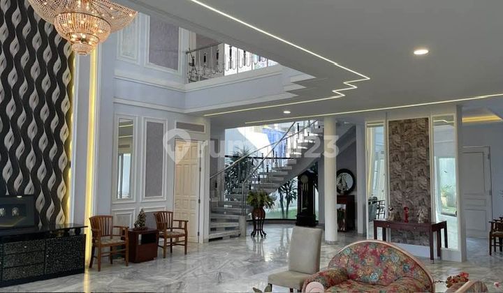 Rumah Mewah Gaya Classic American Siap Huni Denpasar Bali Lokasi Bebas Banjir