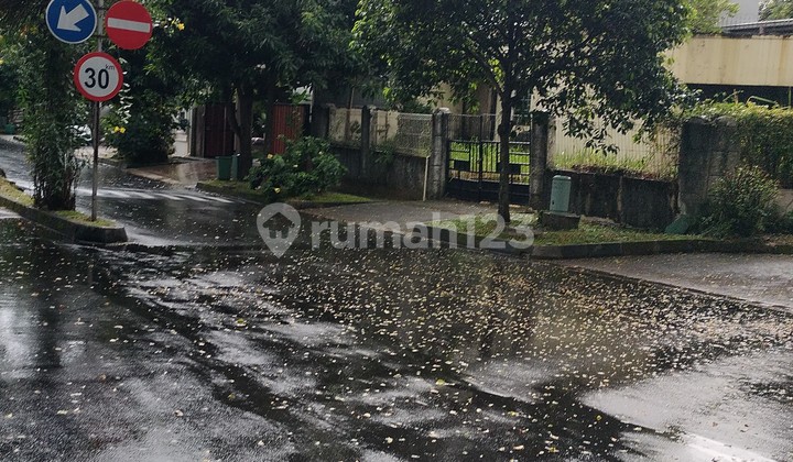 Luxurious Pool And Cozy House For Sale At Giriloka Bsd 2