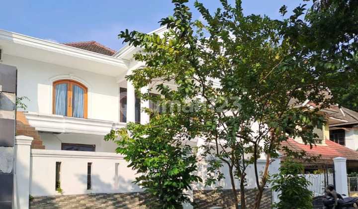 3-Story House in Giriloka Cluster Highly Strategic