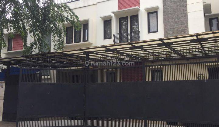 Rumah Besar Siap Huni Bisa Untuk Kantor Dijual di Duri Kepa, Jakarta Barat  1