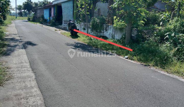 Tanah Pekarangan di Godean Km 8 Utara Iwak Kalen Tepi Jalan Aspal 1