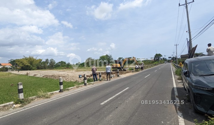 Ready-to-build land for 3 million in Berbah Sleman, near JEC. Ready-to-build land for 3 million in Berbah Sleman, near JEC.