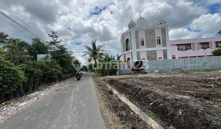 North Lottemart Tajem, Land ready for house construction in Maguwoharjo