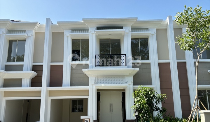 For Rent Flamingo Cluster Summarecon 9x16, Neat and Nice Unit, Front Position by Park, Spacious Parking, Move-in Ready