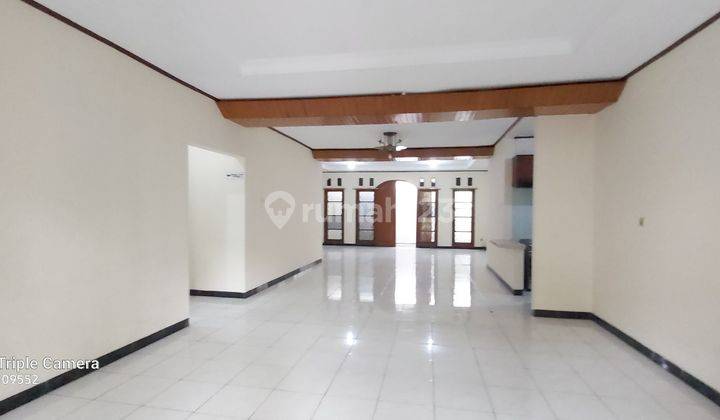 Rumah Sewa Bisa Untuk Silent Office Di Kebayoran Baru